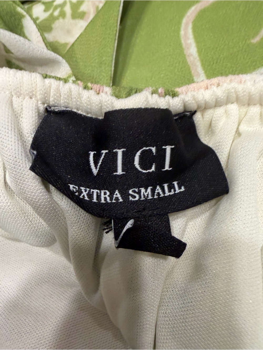 NWOT VICI Green Floral Halter Midi Knot Front Cutout Dress Sz: XS - Picture 7 of 9
